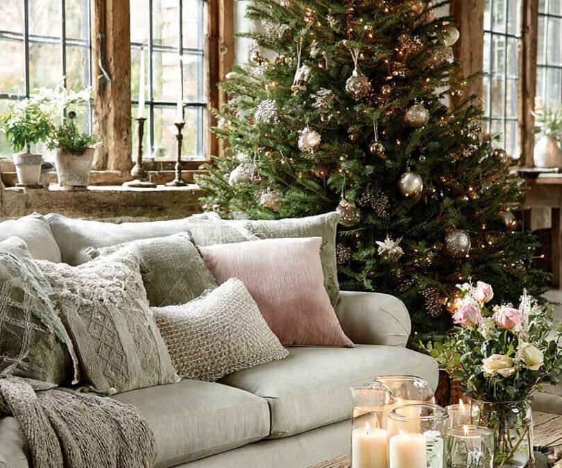 Comment décorer un sapin de Noël : Le guide pour une ambiance féerique et tendance