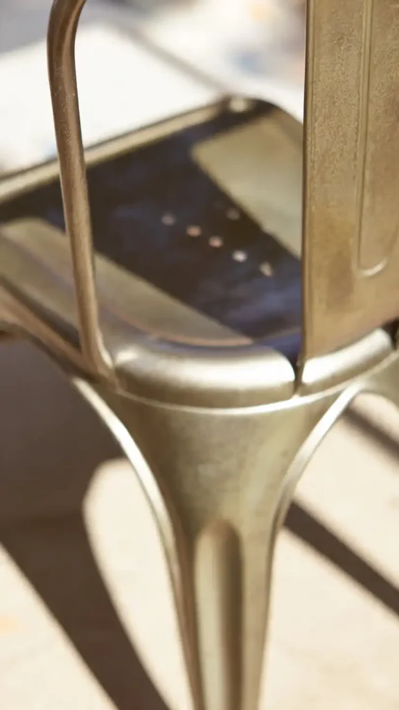 intégrer les chaises tolix dans votre décoration intérieure